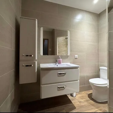 Maison Spacieuse Avec Cour Privée A 10 Min Villa Montévrain